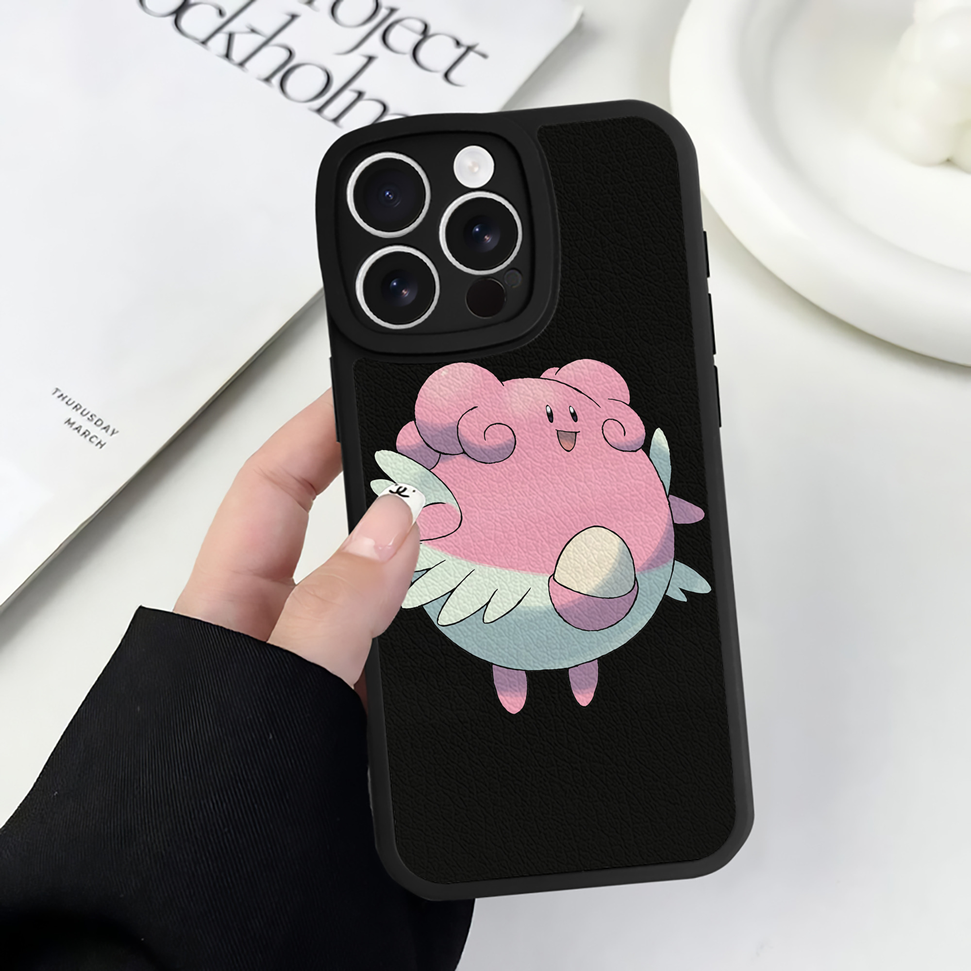 （画像用） ポケットモンスター Pokémon 【iPhone 16シリーズ対応】シリコンスマホケース（レザー調） 材質：シリコン